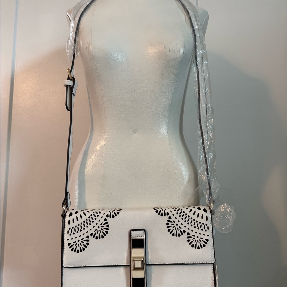 NWT Elegant White and Black Women's Bag